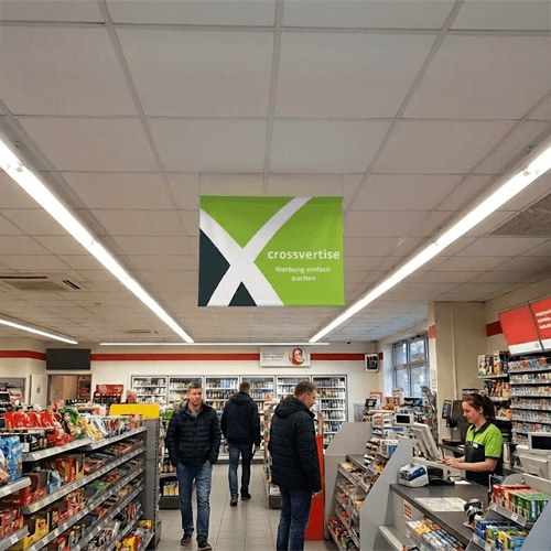 Deckenbanner in Tank- und Rast-Anlagen