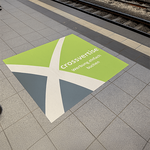 Ground Poster / Bodenplakate - Fußbodenwerbung in Bahnhöfen