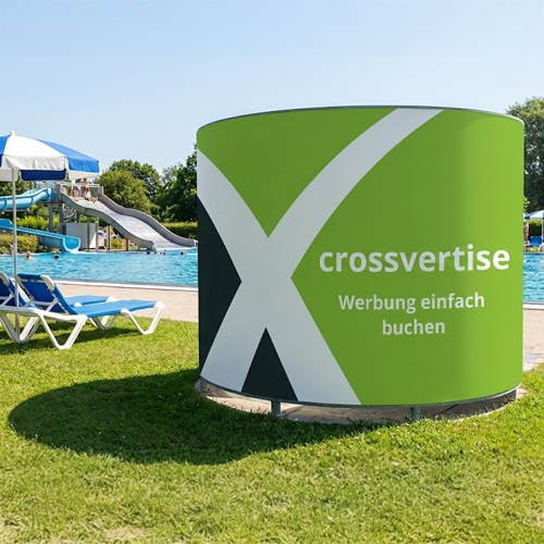 Werbung auf Umkleidekabinen