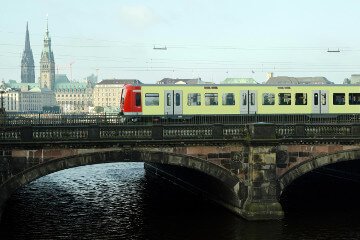 ganzgestaltung-s-bahn-1_360