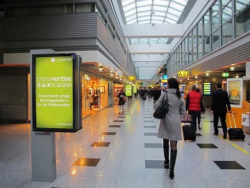 dooh-adwalk-card